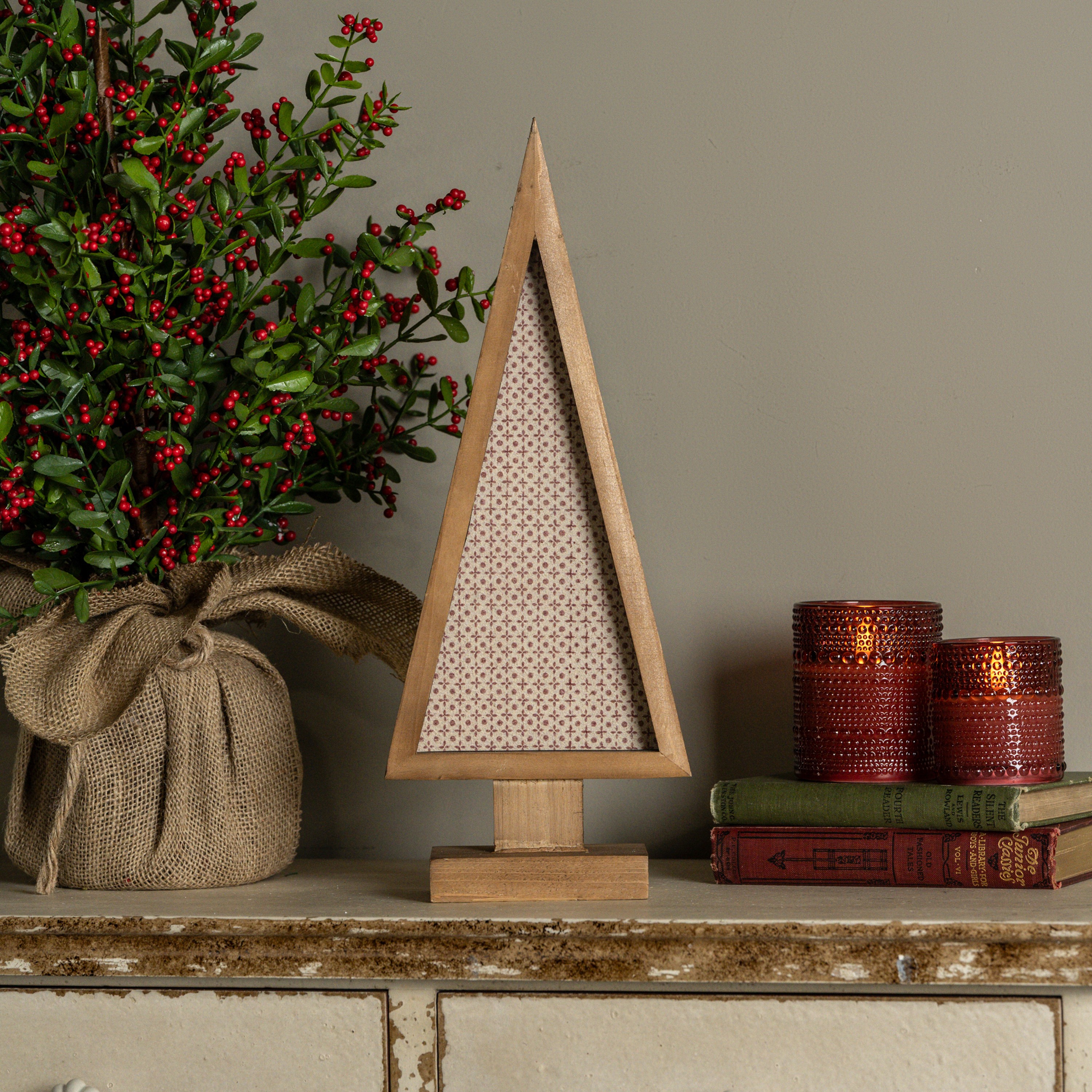 17" FRAMED HOLIDAY WALLPAPER TREE
