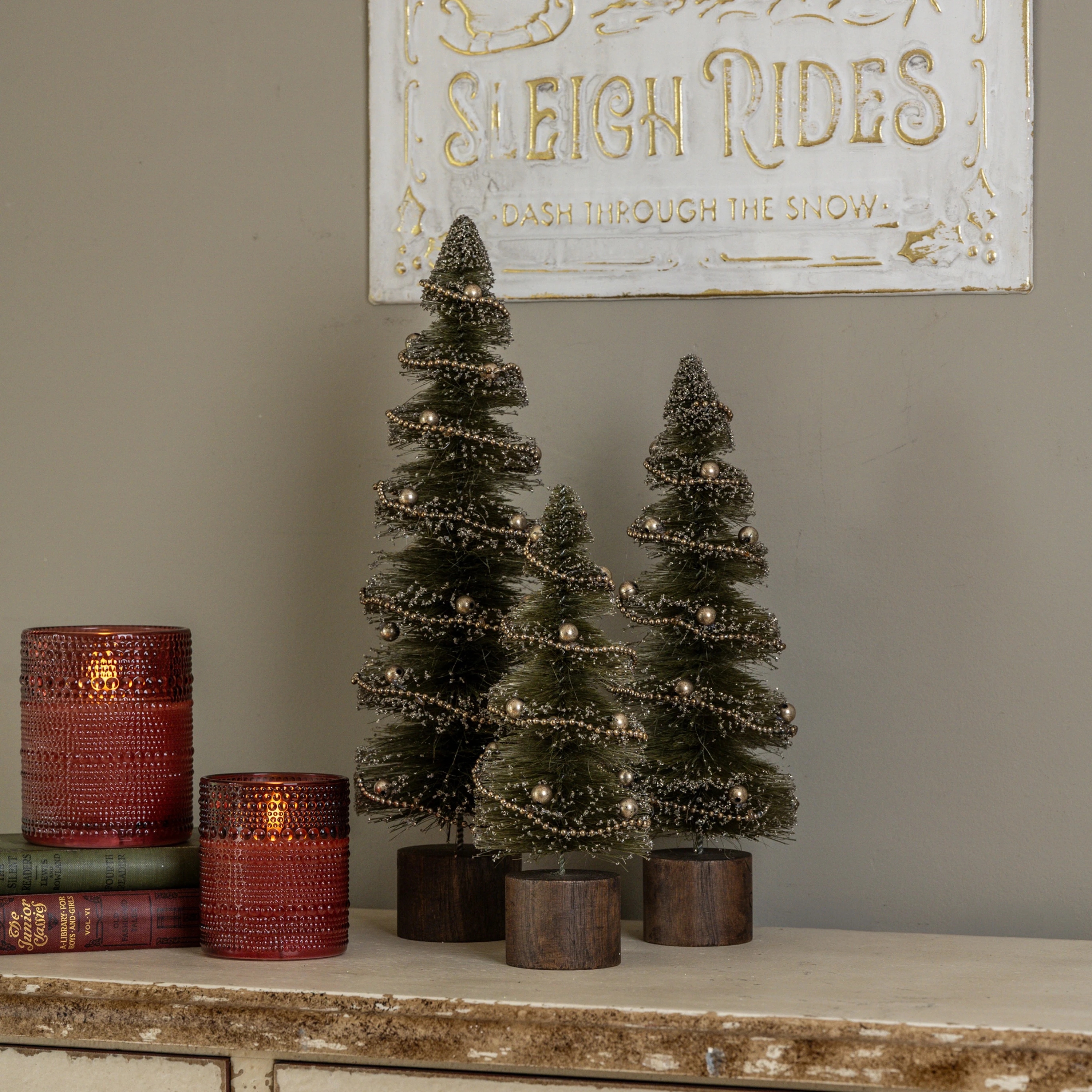 SET/3 SPIRAL CUT BOTTLEBRUSH TREES W/ ORNAMENTS & GARLAND