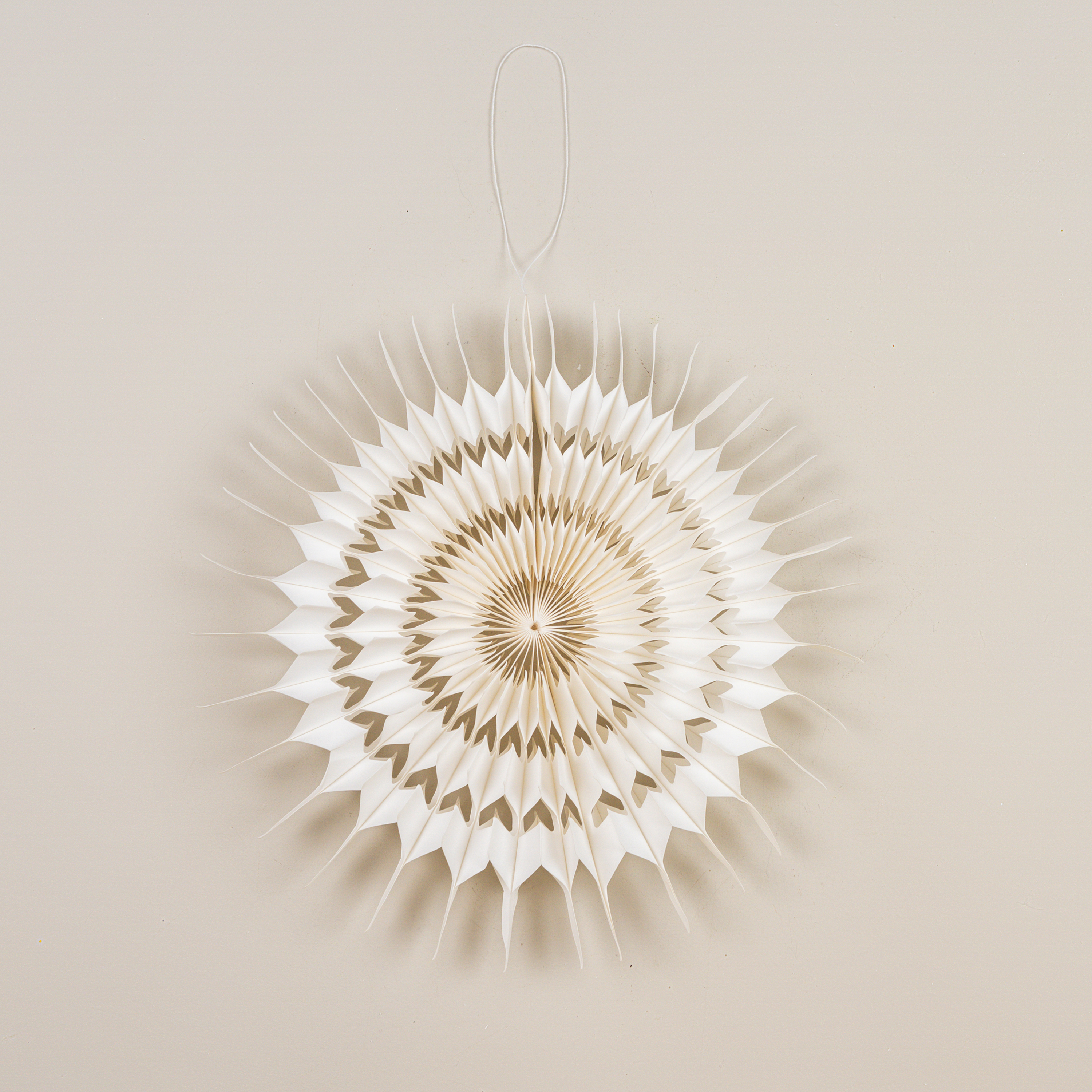 15.5" WHITE PAPER SNOWFLAKE