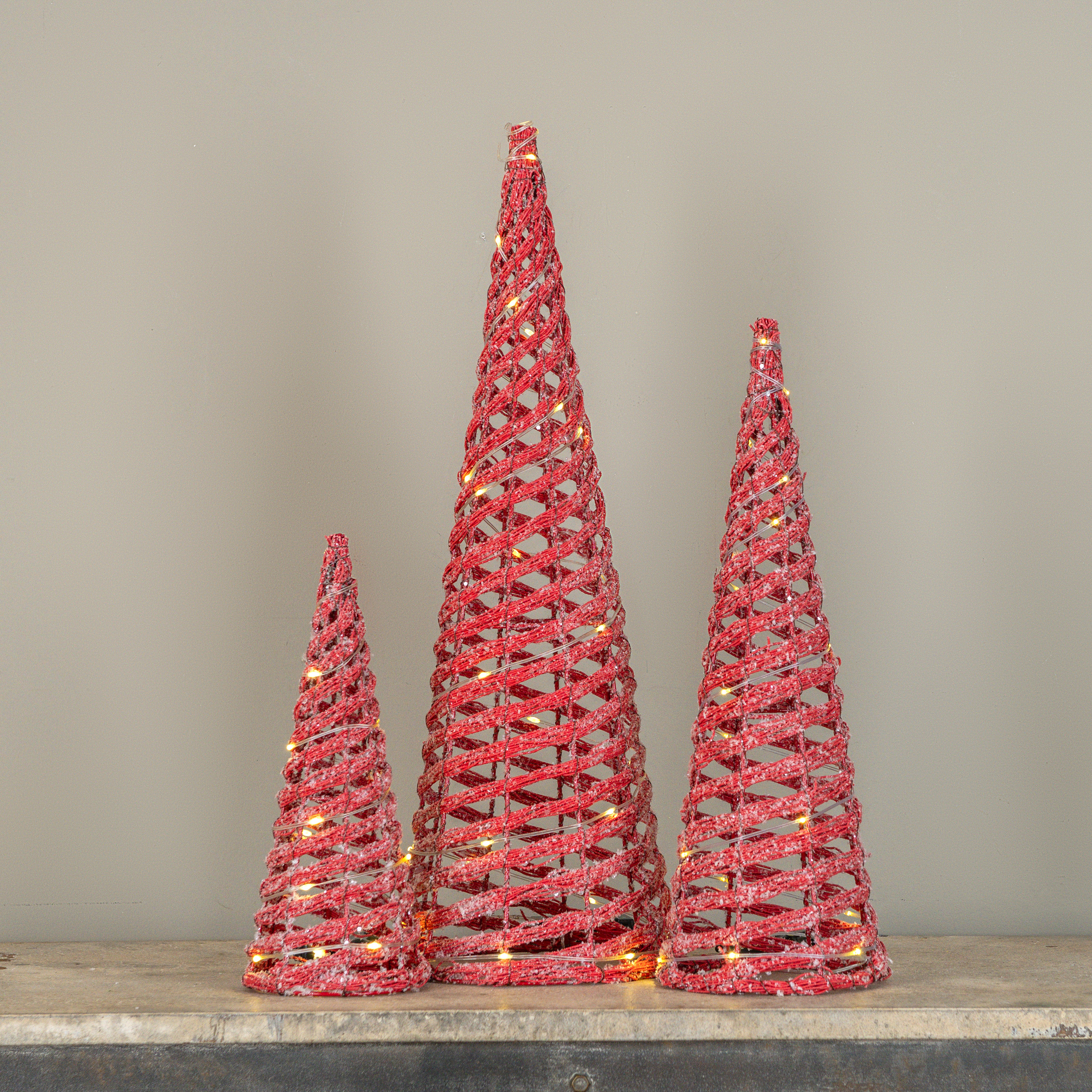 SET/3 LIGHTED RED CONE TREES