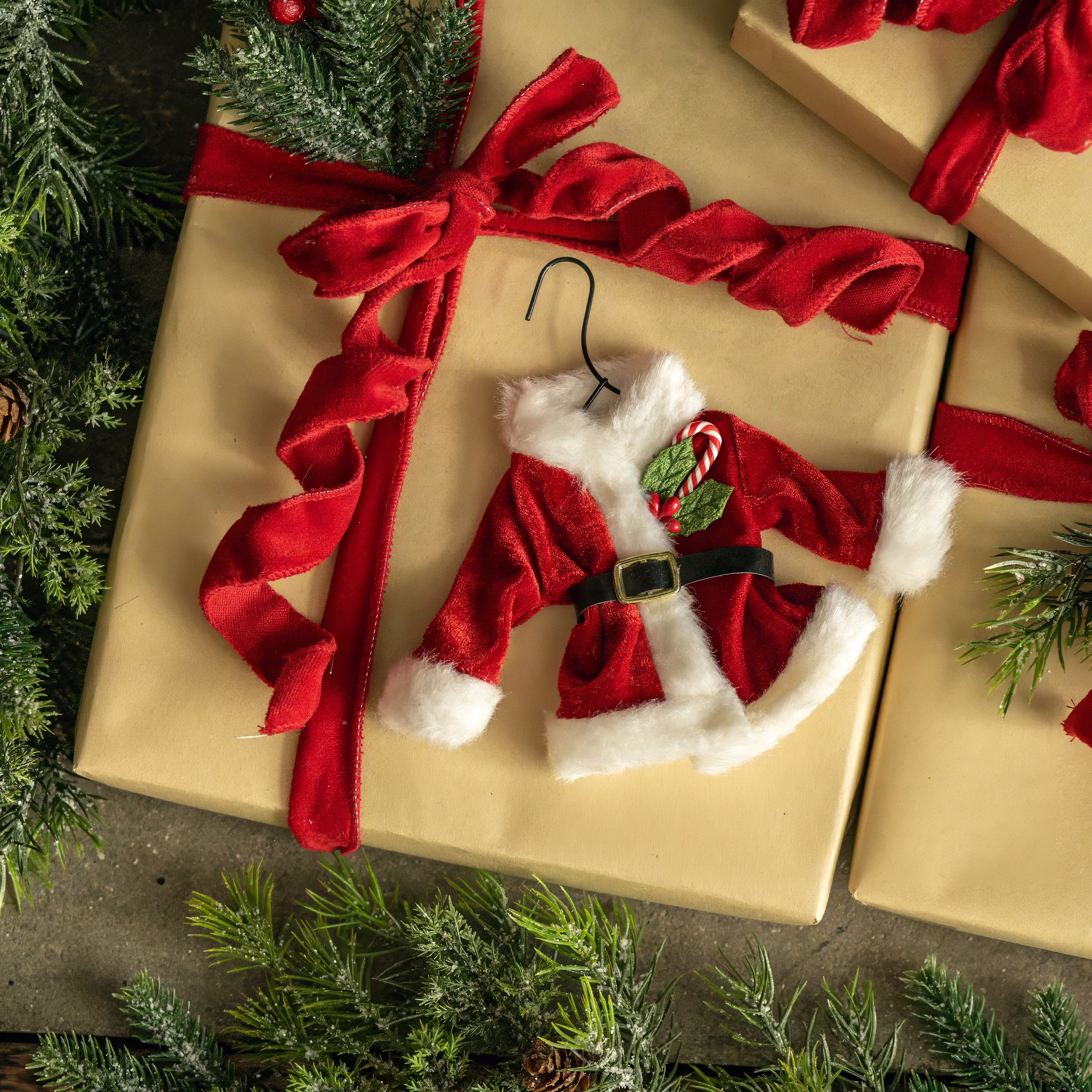 SANTA COAT ORNAMENT