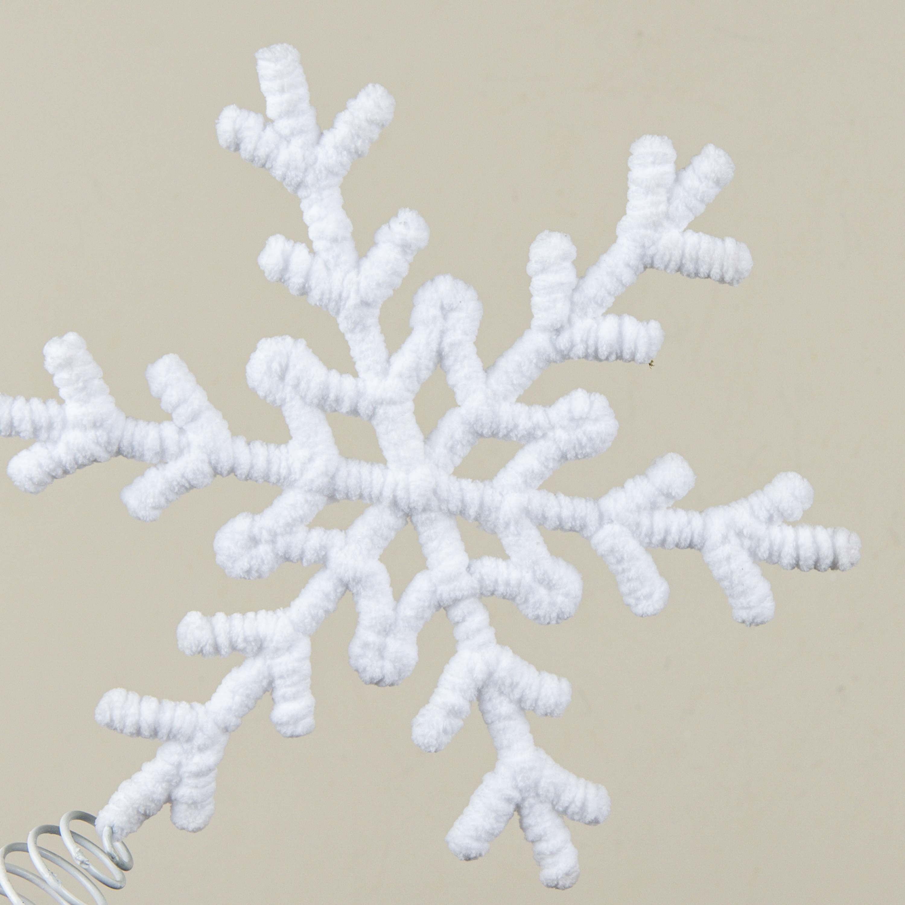 PLUSH SNOWFLAKE TREE TOPPER