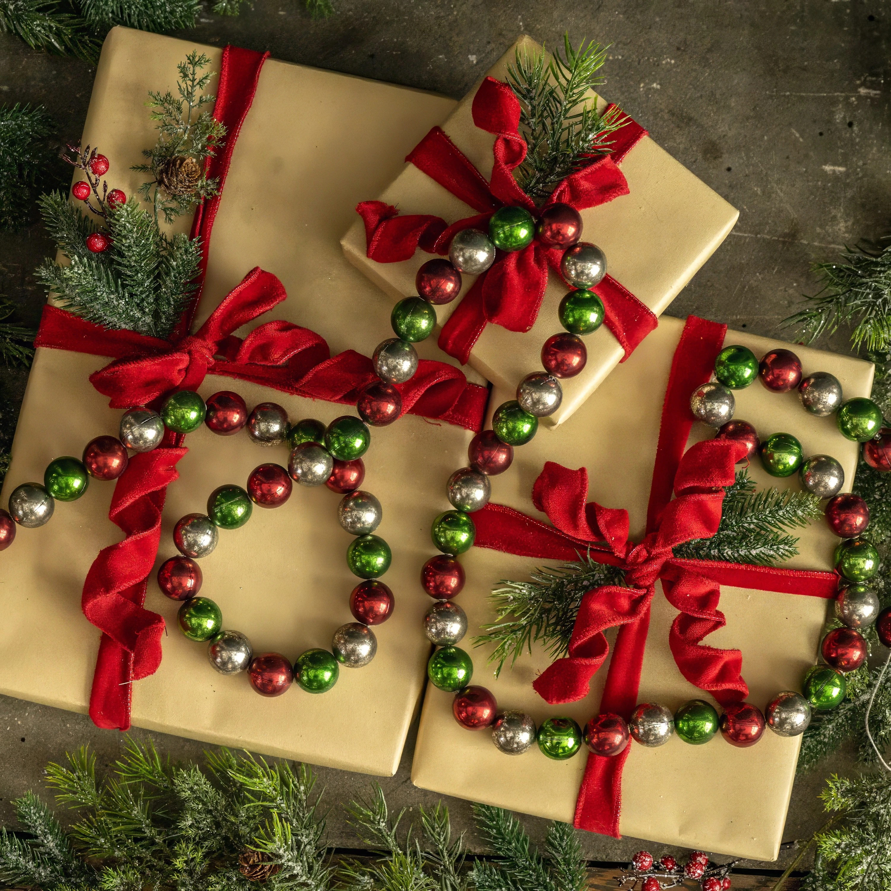 6' GREEN, RED & SILVER BALL GARLAND