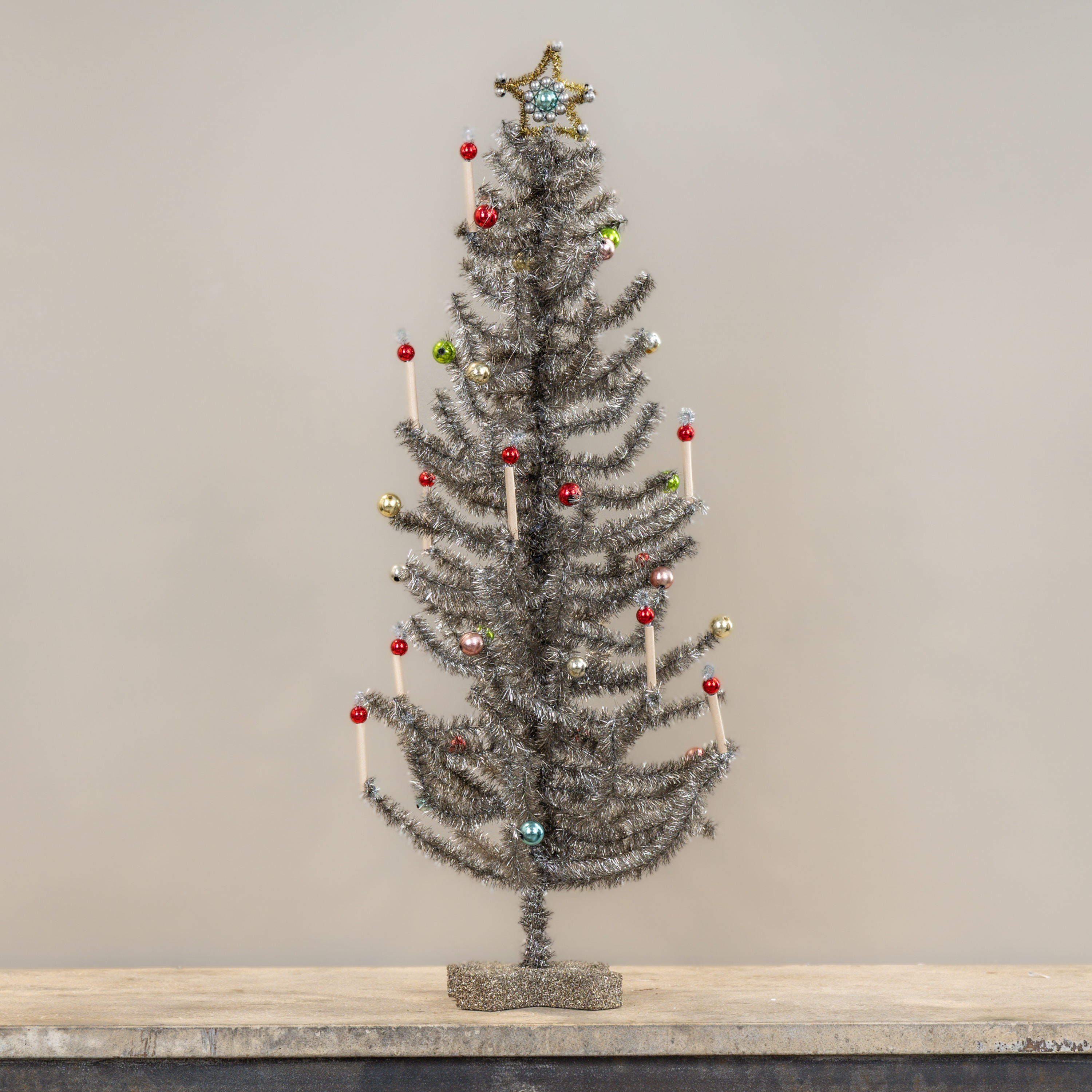 25" SILVER FESTIVE TREE