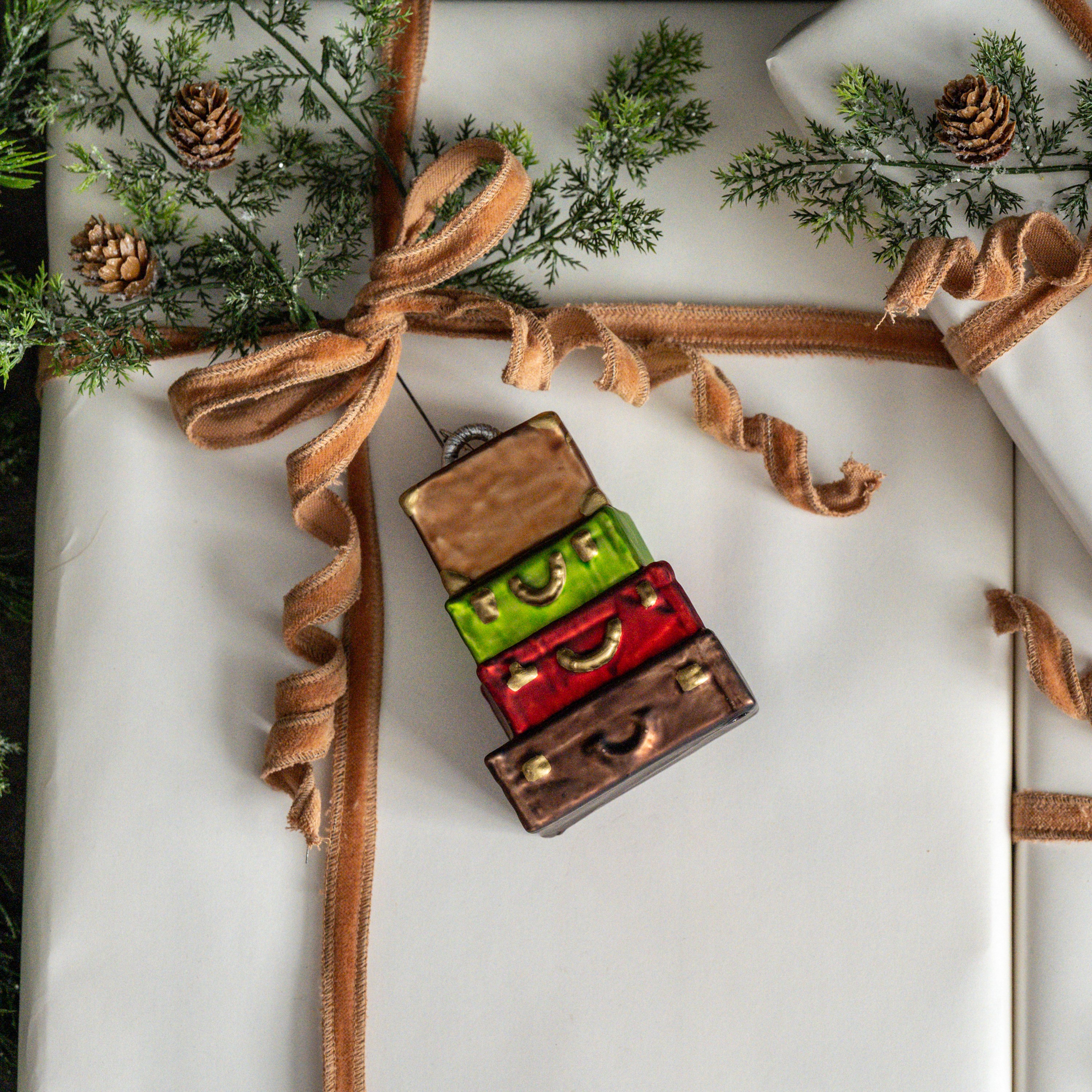 STACKED SUITCASES ORNAMENT
