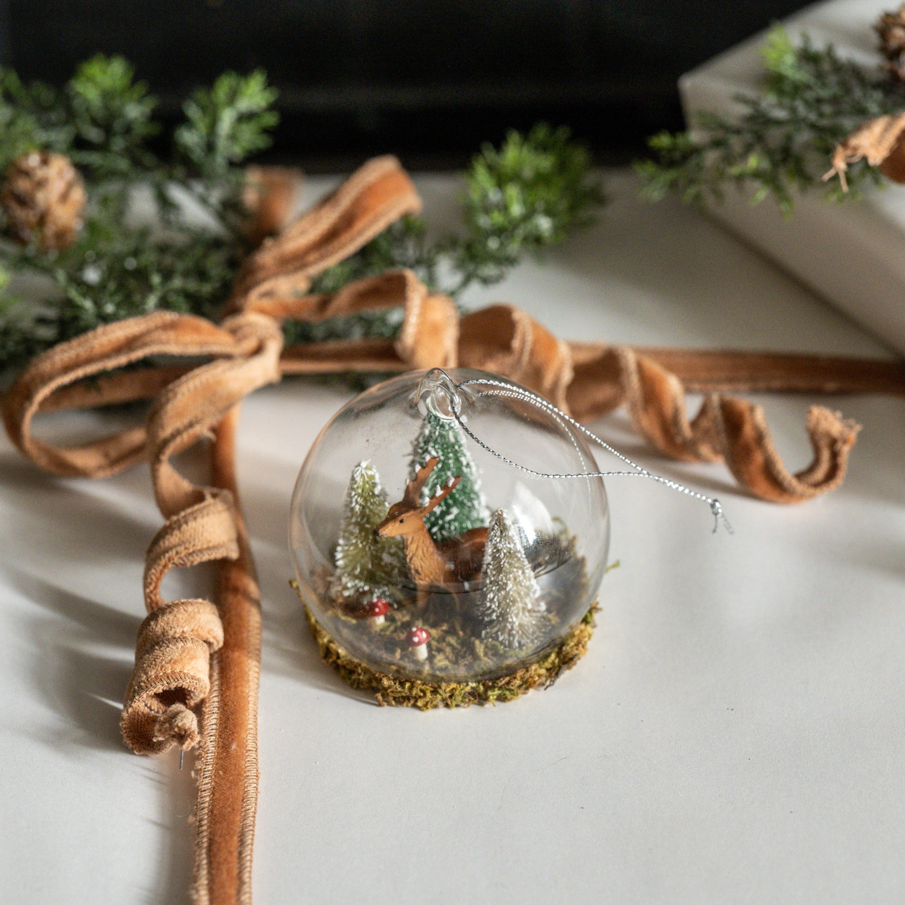 DEER IN GLASS GLOBE ORNAMENT