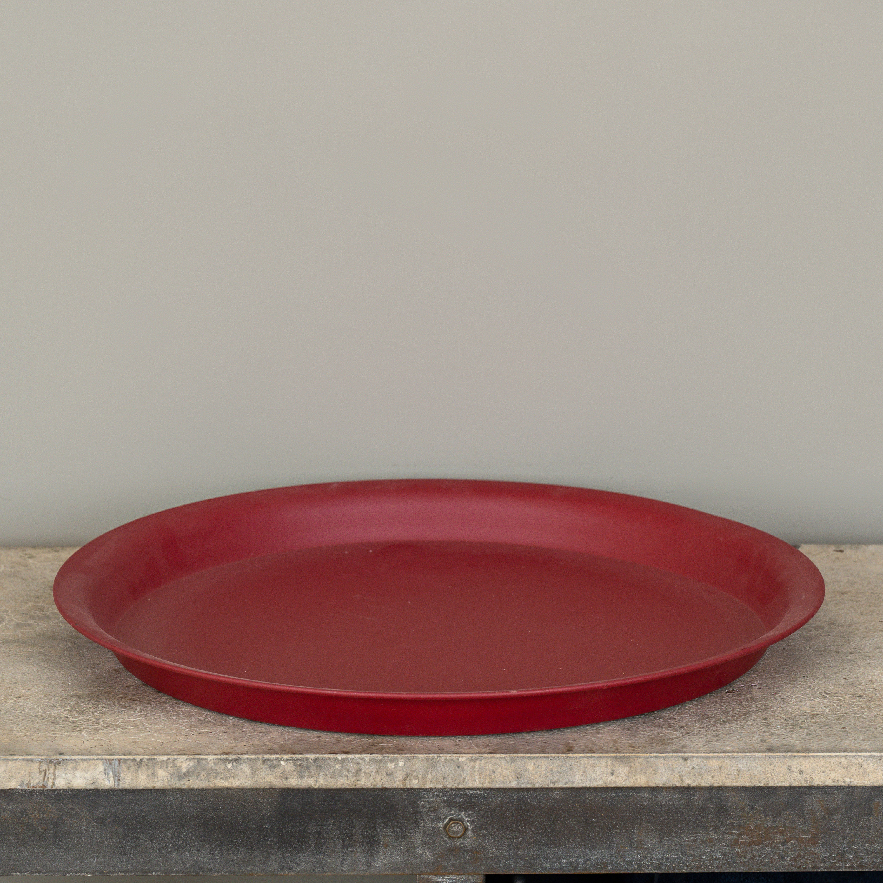 19.75" RED ROUND TRAY