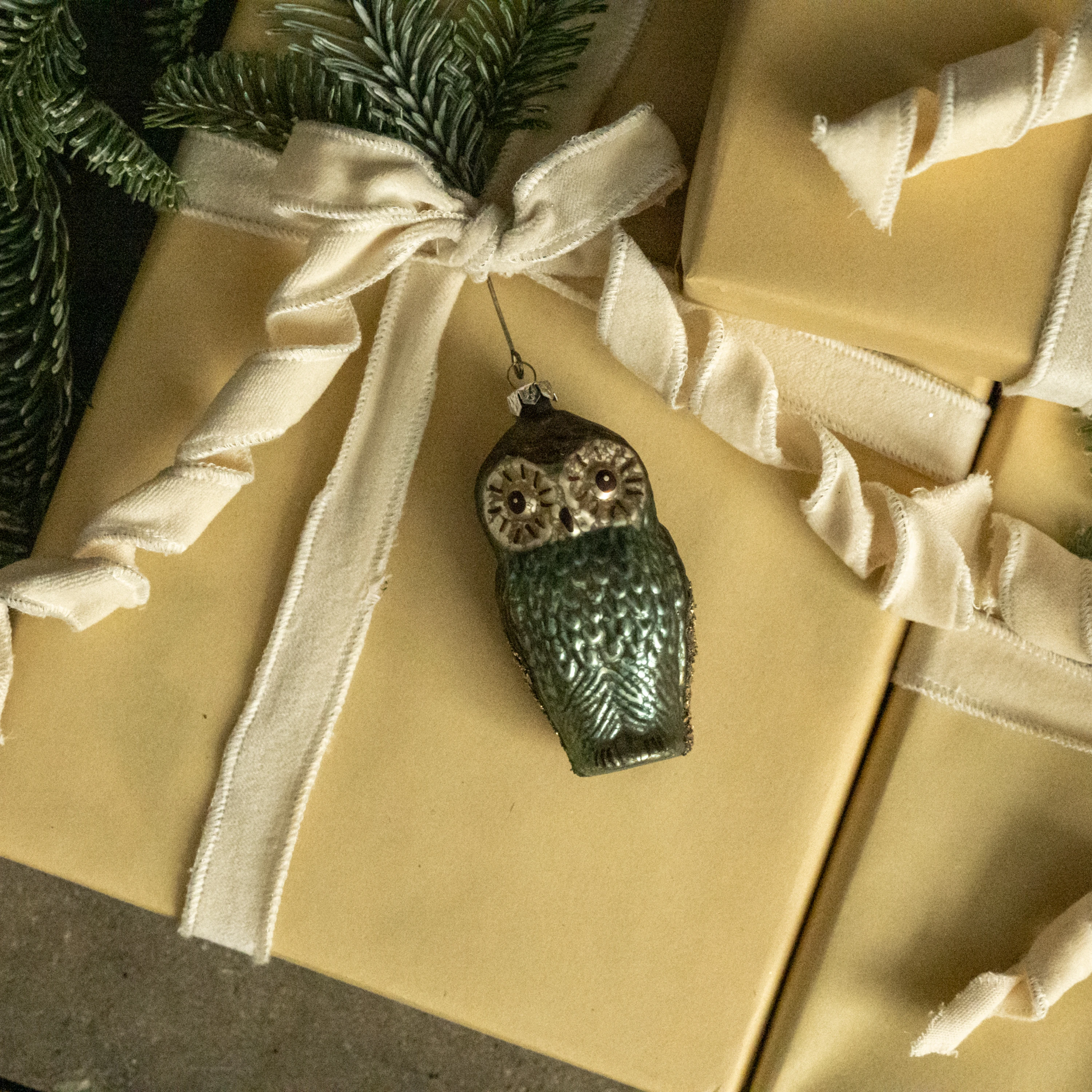 BLUE BREASTED OWL ORNAMENT