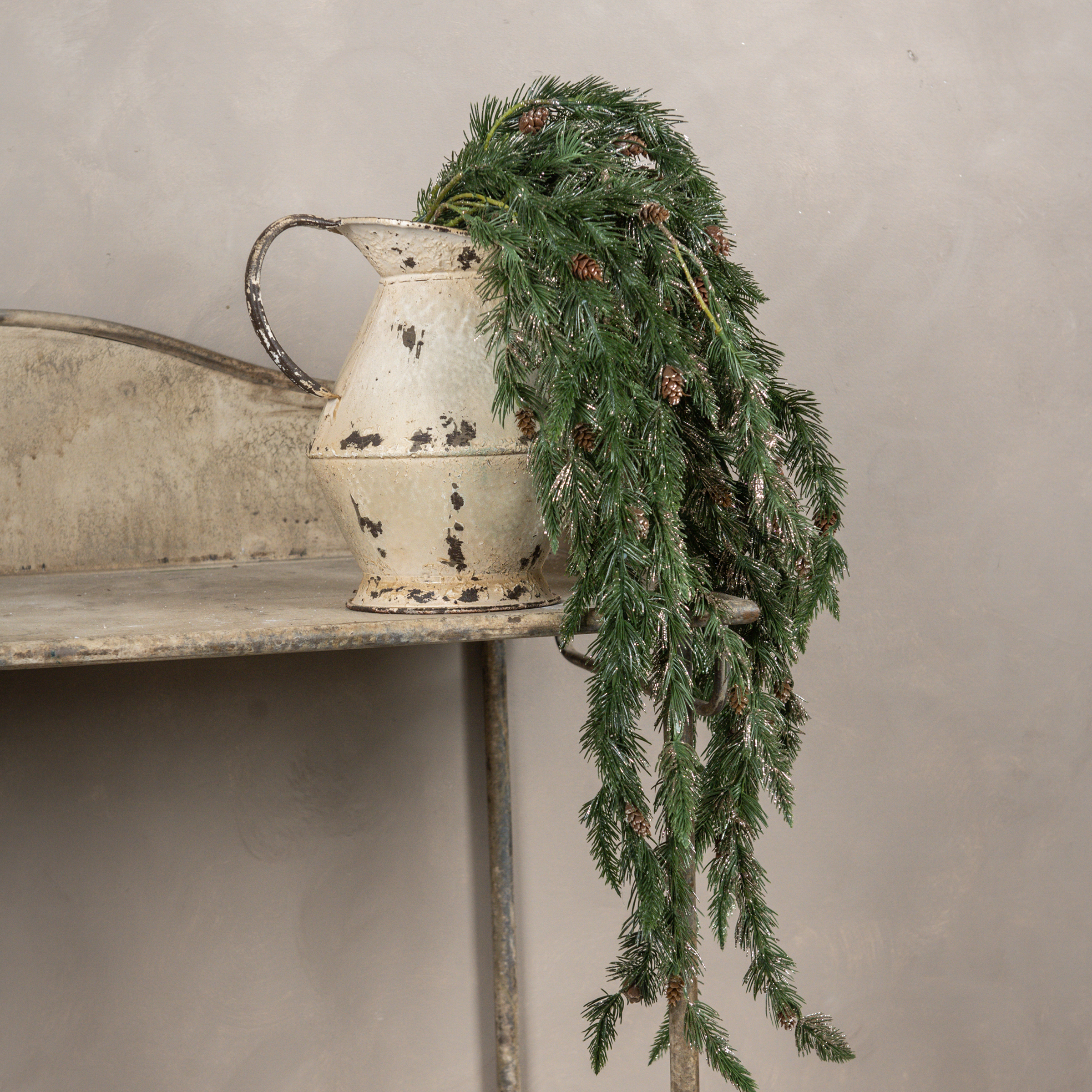 45" NEEDLE PINE WEEPING SPRAY