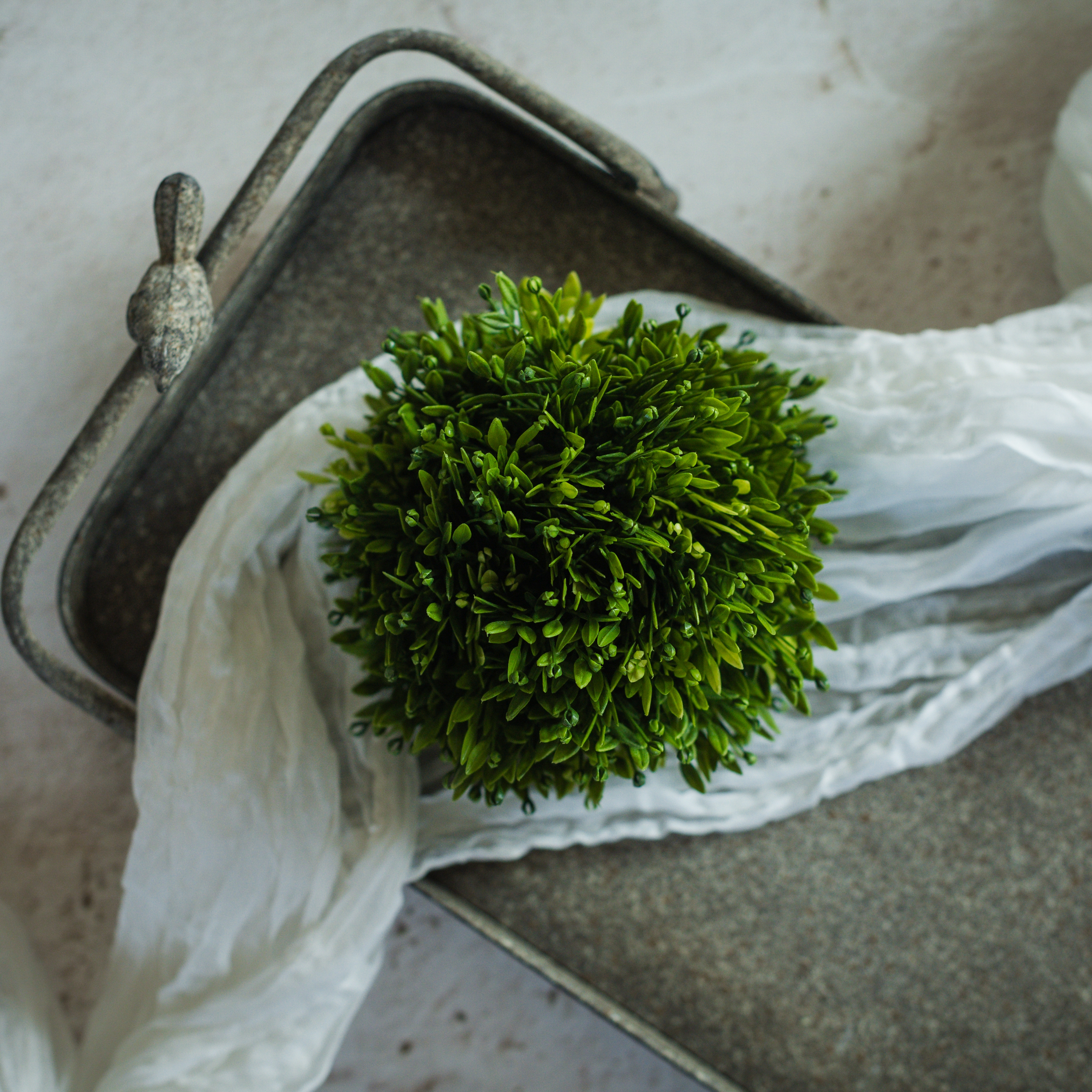 6" GREEN CHICKWEED HALF BALL