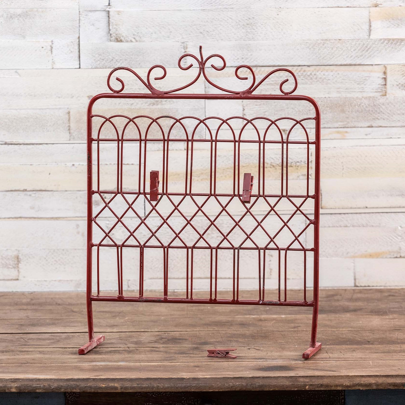 18" RED TABLETOP GATE