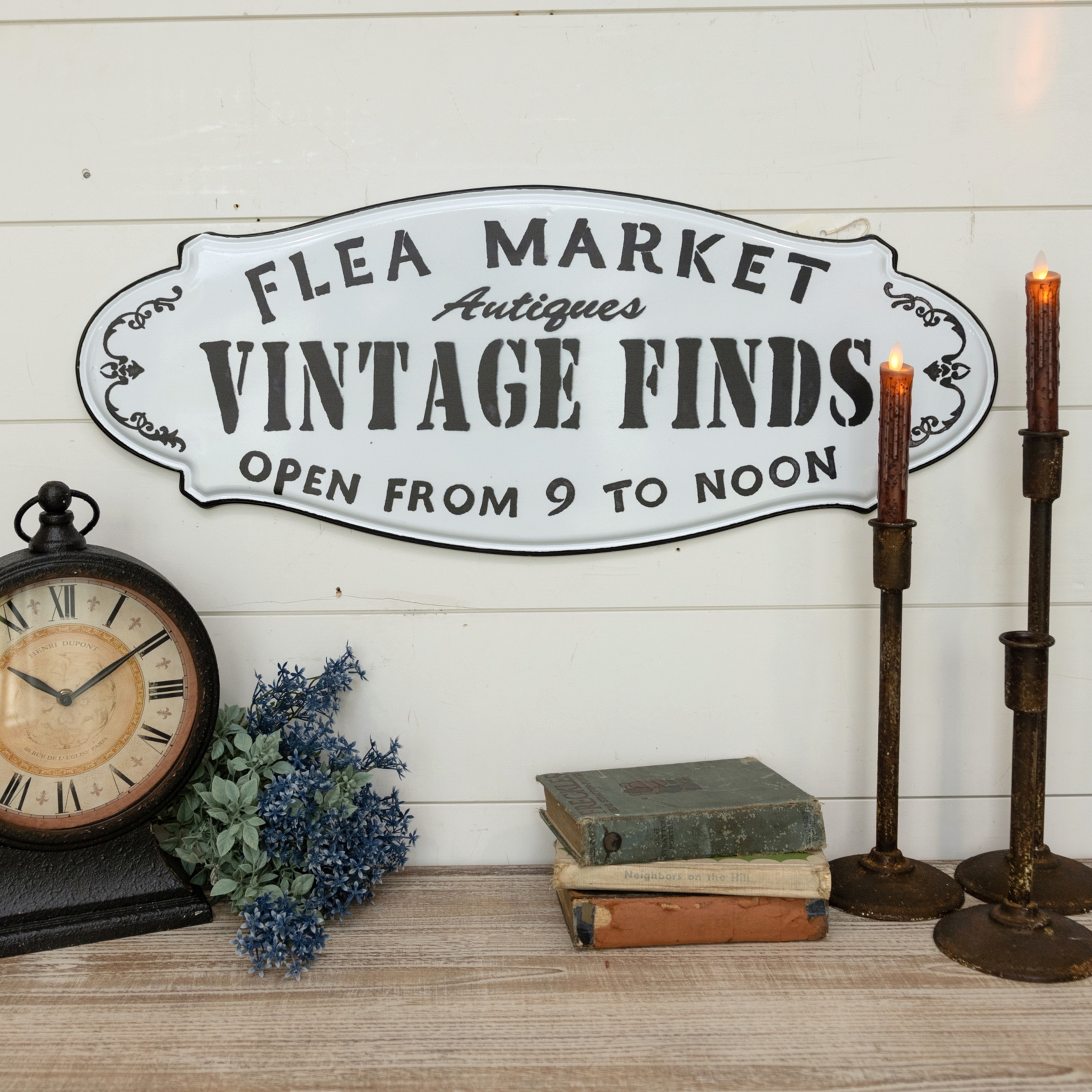 VINTAGE FINDS SIGN