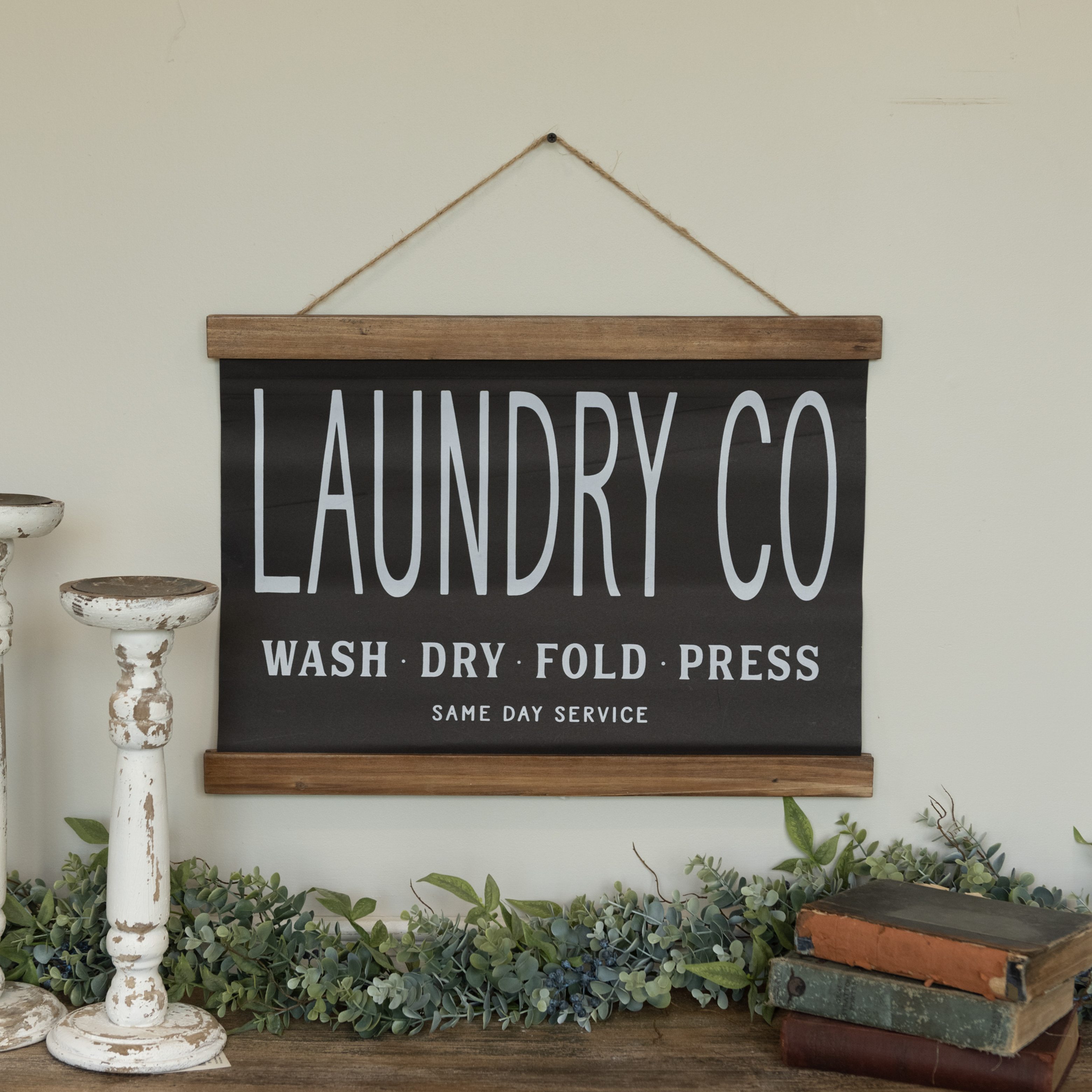 HANGING LAUNDRY CO SIGN