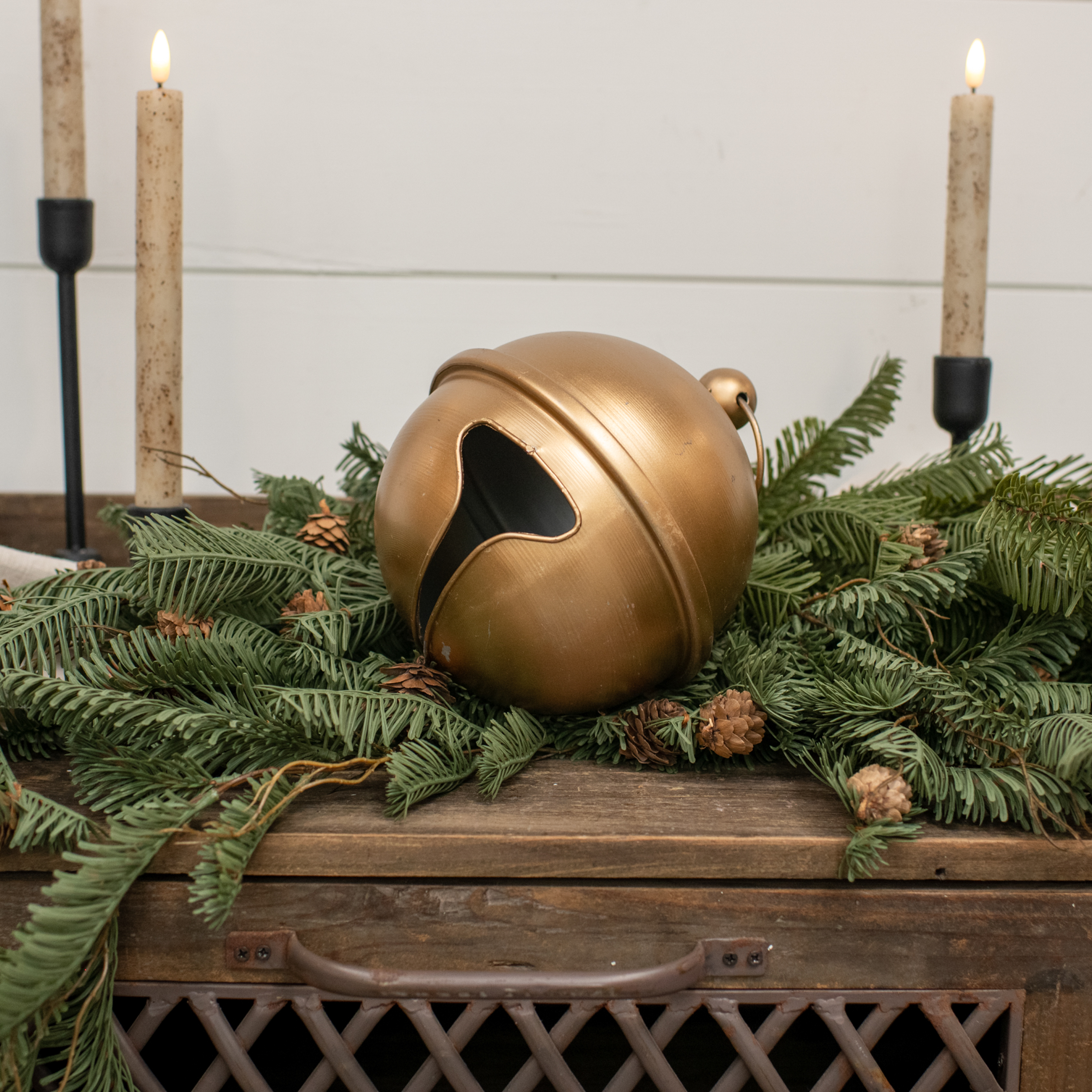 6.75" GOLD SLEIGH BELL