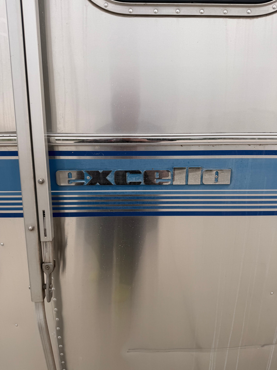 Airstream Excella 28m