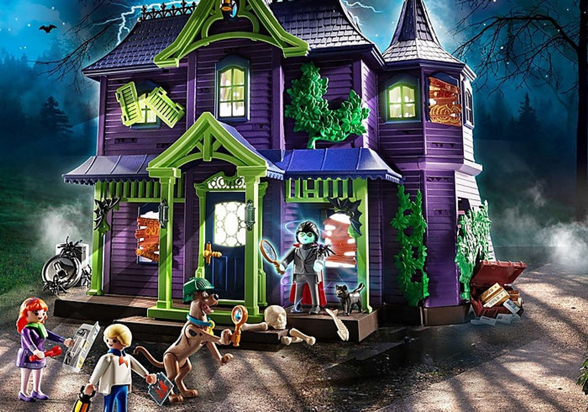 PLAYMOBIL SCOOBY-DOO! Adventure in the Mystery Mansion Playset 