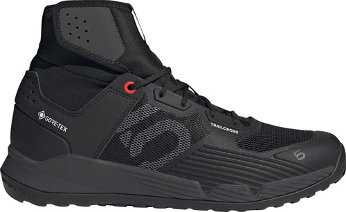 Core Black/Grey Three/DGH||PRI