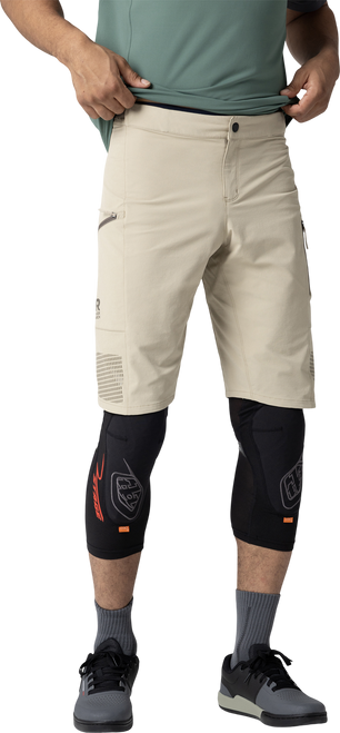 Pro Khaki|Pour le kaki|PRI