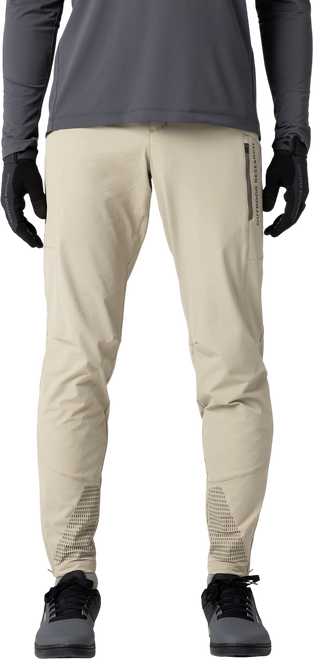 Pro Khaki|Pro kaki|PRI