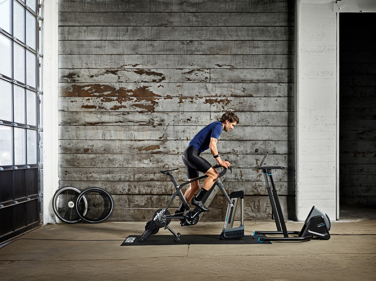 wahoo kickr core bike trainer