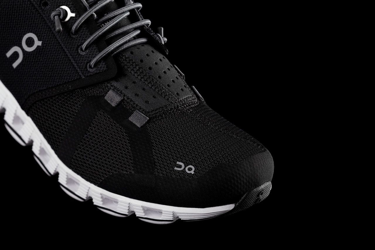 on cloud shoes black
