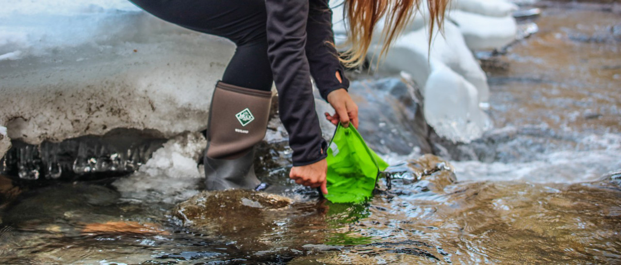 Scrubba Sac de Lavage 2.0, Sac Étanche Résistant pour Voyage, Camping et  Randonnée, Accessoire de Voyage Indispensable