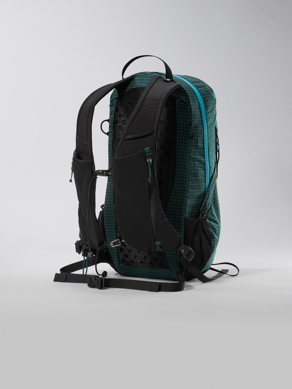 Arc'teryx Aerios 15 Daypack - Men's | MEC