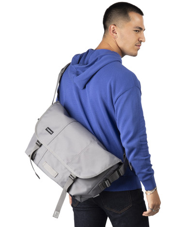 Timbuk2 Classic Messenger Bag - Unisex | MEC