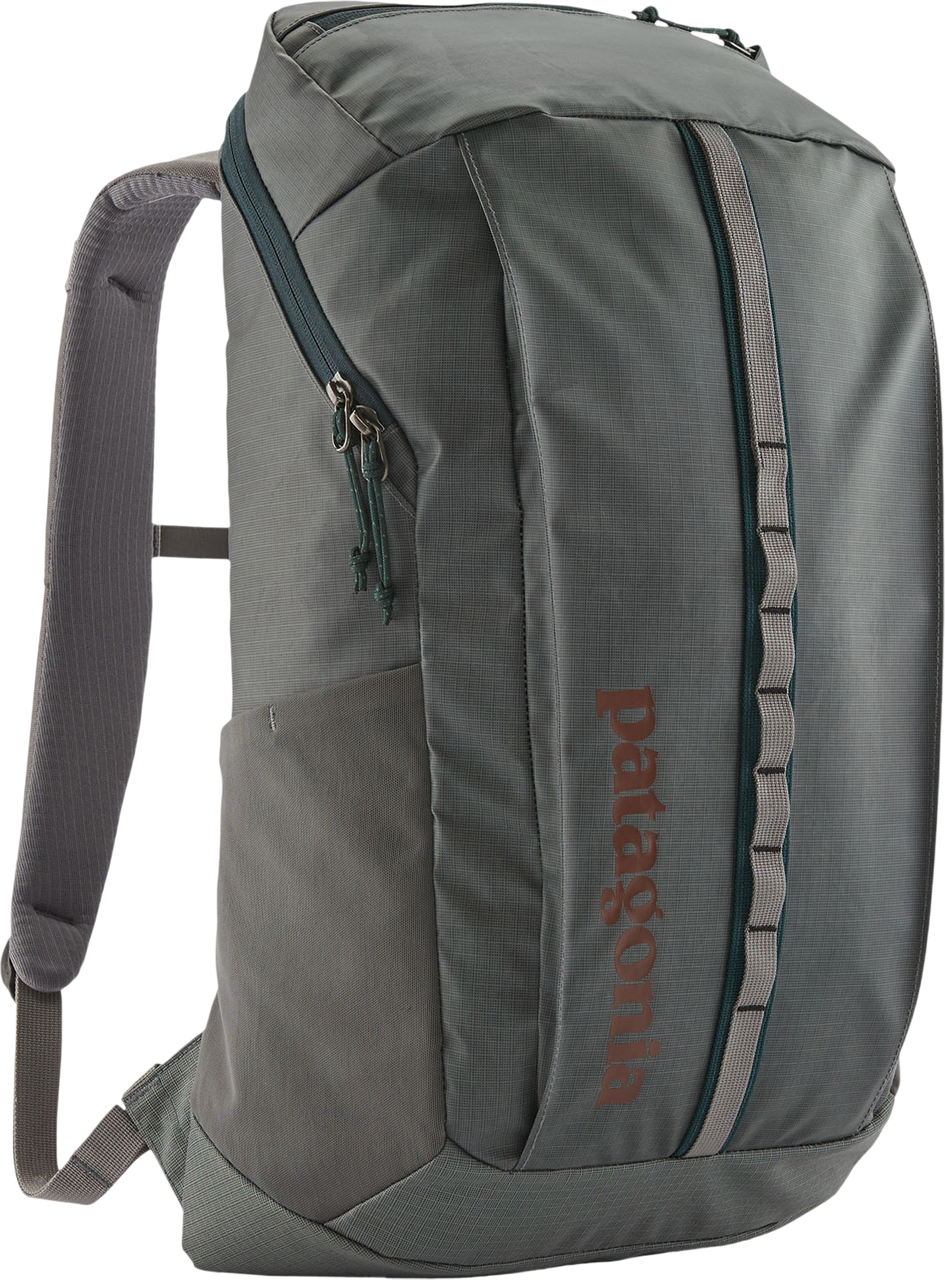 Patagonia Black Hole 25L Daypack - Unisex | MEC