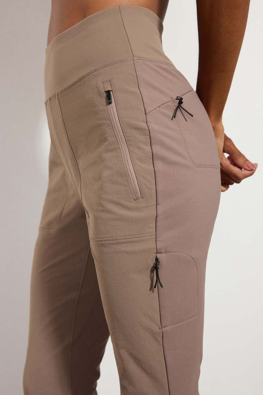 Athleta Headlands Hybrid side pockets front zipper pockets leggings pants