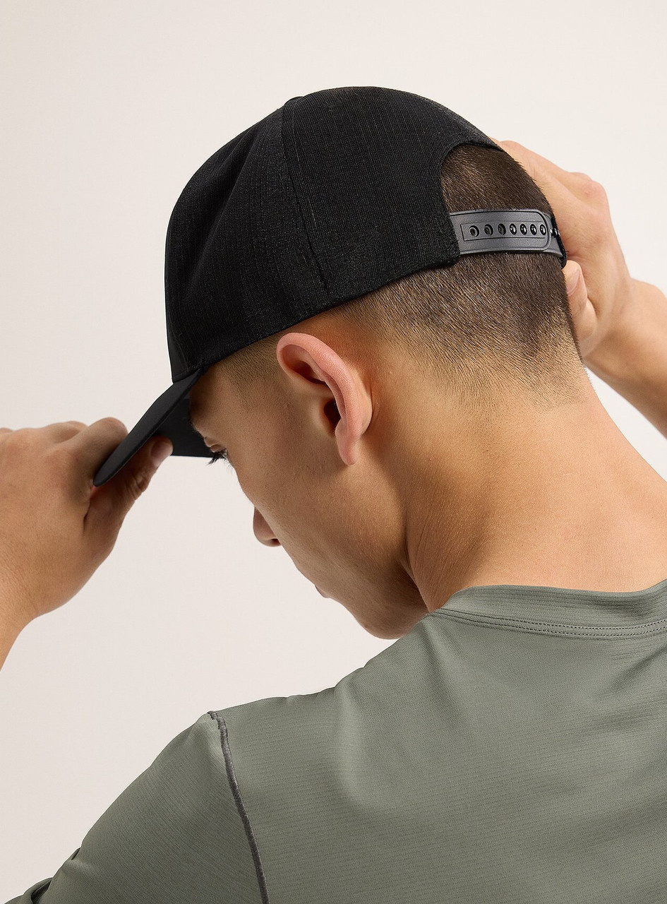 【Arc'teryx】 Bird Word Trucker Curved Hat Black Graphite Arc'teryx Bird Word Trucker Curved Hat – Rak Outfitters