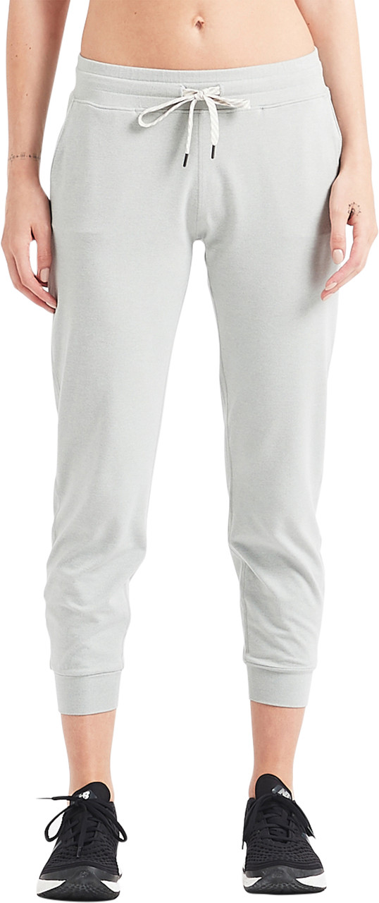 Vuori Performance Jogger – Kelley Cawley