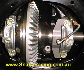 Check photos - Ensure you have the Banjo Diff Housing. 