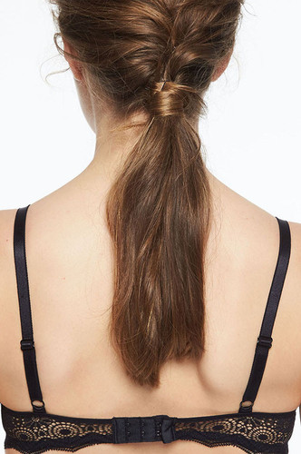 Back of the Passionata Georgia Memory Foam T Shirt Bra in black