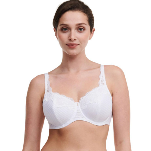 Chantelle EasyFeel Marilyn Full Cup Bra in white Chantelle EasyFeel Marilyn Full Cup Bra in white
