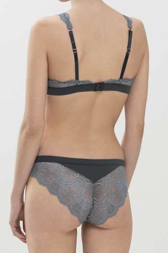 Back of the Mey Poetry Fame Brazilian Brief