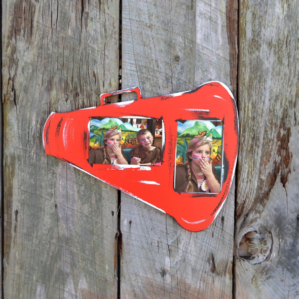 Megaphone Picture Frame WS