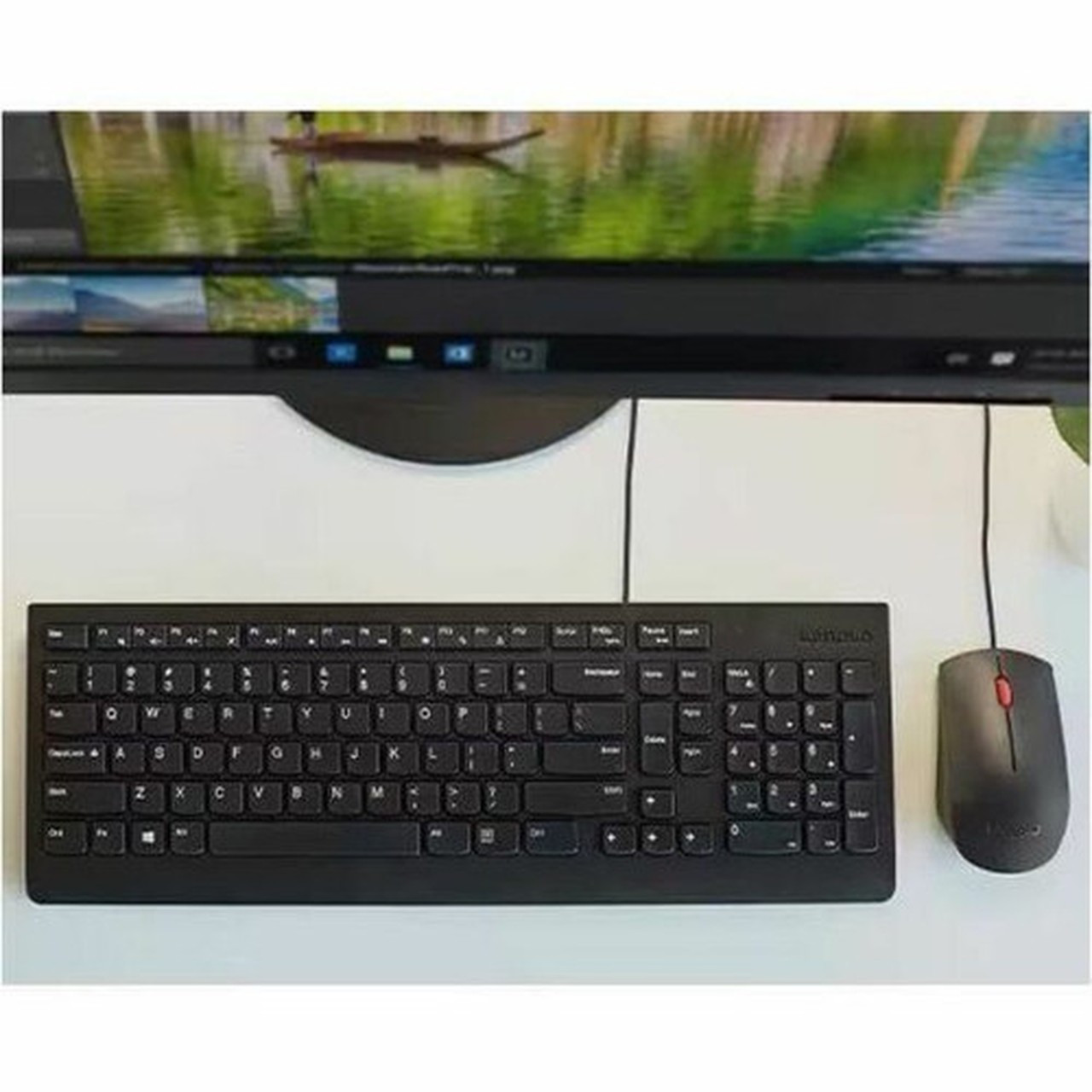 Lenovo Lenovo Essential Wired Combo Keyboard and Mouse French Canadian 058 - USB Type A Membrane Cable Keyboard - 3 Key - French - - 4X30L79896
