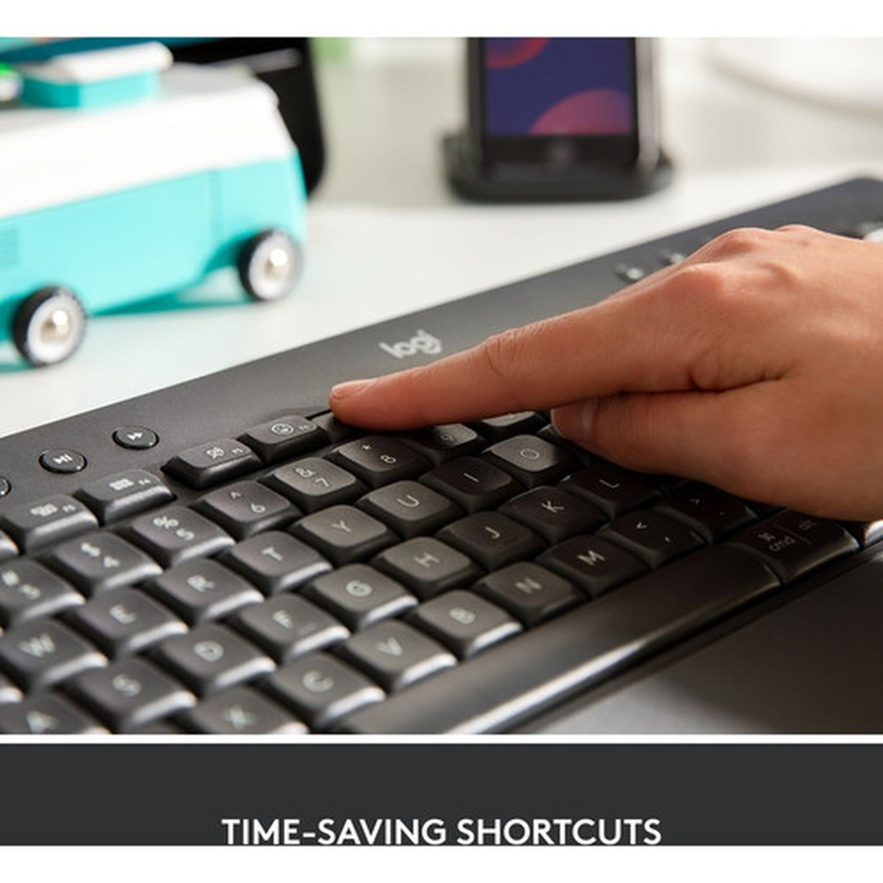 Logitech Signature K650 Graphite - Wireless Connectivity - BluetoothRF - 3281 ft 10000 mm - ChromeOS - PC Mac - AA Battery Size 920-010908