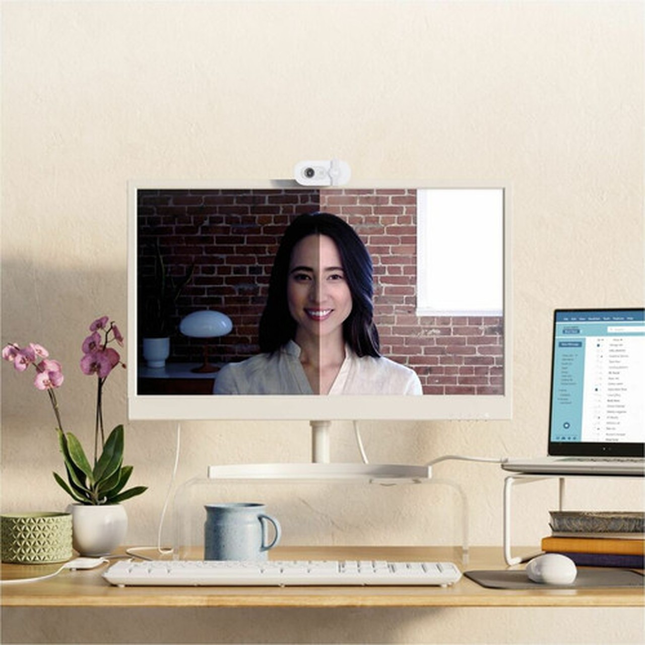 Logitech BRIO 100 Webcam - 2 Megapixel - Off White - USB Type A - 1 Packs - 1920 x 1080 Video - Fixed Focus - 58deg Angle - - 960-001616