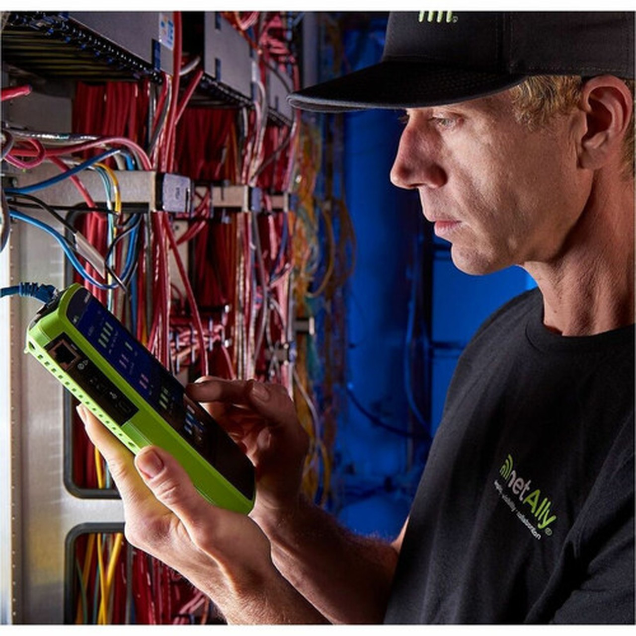 NetAlly LinkRunner AT 4000 Advanced Network  Cable Tester - Network Testing Cable Testing PoE Testing Fiber Optic Cable Testing - LRAT-4000