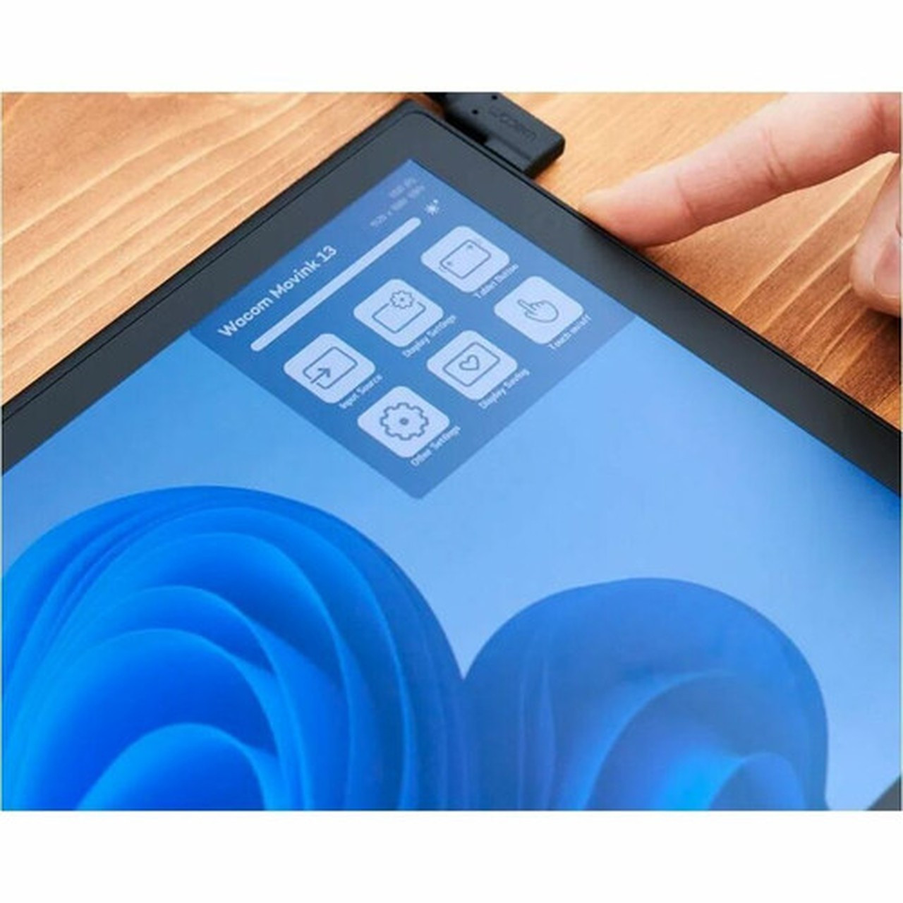 Wacom Movink 13 - Graphics Tablet - 133 OLED - 1160 29464 mm x 650 16510 mm - 5080 lpi - Full HD - Touchscreen - Screen - DTH135K0A