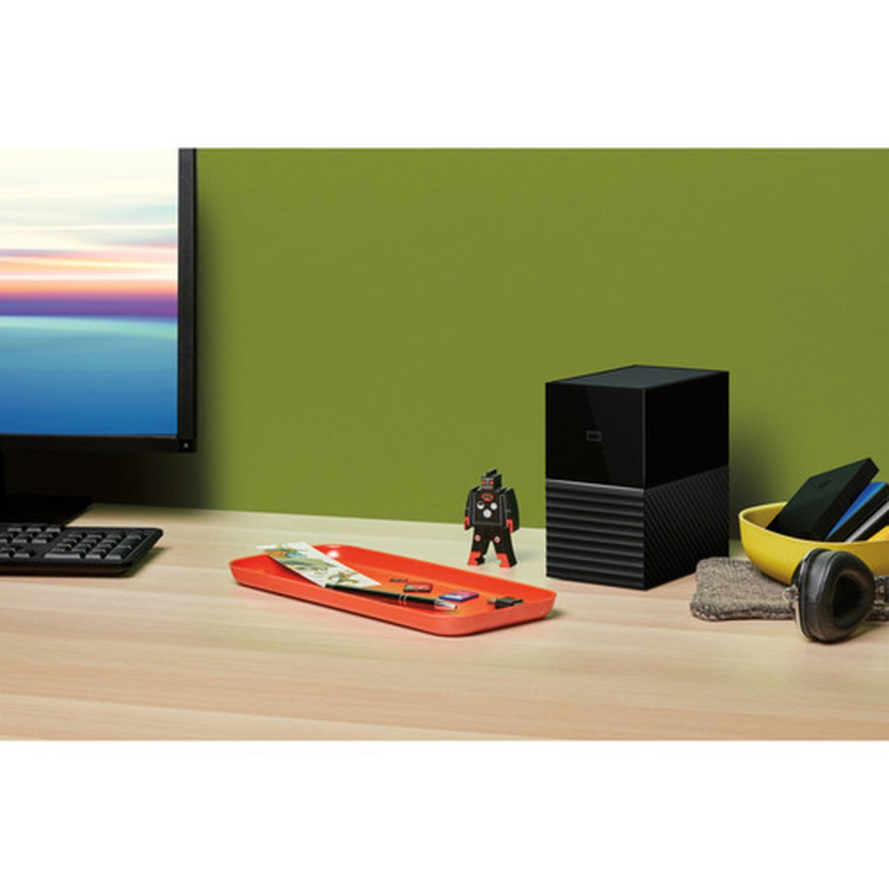 WD 16TB My Book Duo Desktop RAID - 2 x HDD Supported - 20 TB Supported HDD Capacity - 16 TB Installed HDD Capacity - RAID Supported - WDBFBE0160JBK-NESN