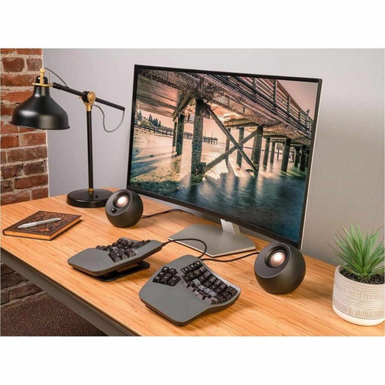 Kinesis Advantage360 Linear Quiet - Cable Connectivity - USB Interface - Windows 7 Windows 11 Mac OS Linux Android ChromeOS 8 - KB360-KLQ