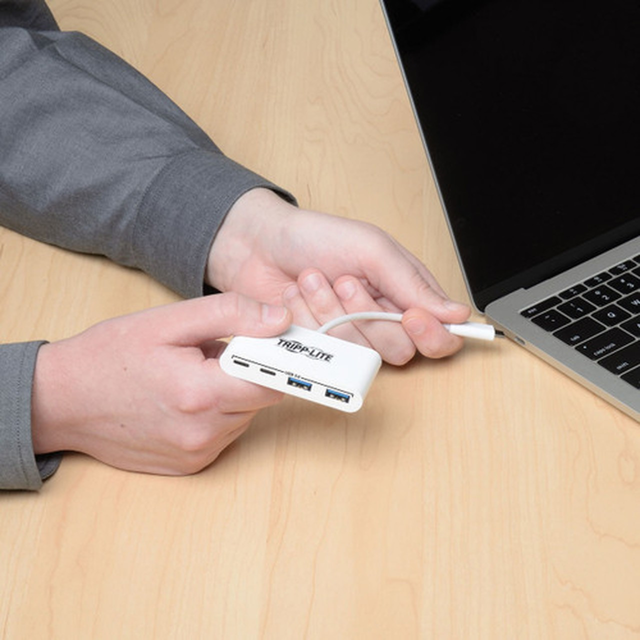 Tripp_Lite_4-Port_USB_31_Gen_1_Portable_Hub_USB-C_to_x2_USB-A_and_x2_USB-C_-_USB_Type_C_-_External_-_4_USB_Ports_-_2_USB_30_-_U460-004-2A2C