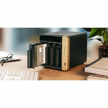 Toshiba N300 HDWG740XZSTC 4 TB Hard Drive - 35 Internal - SATA SATA600 - Conventional Magnetic Recording CMR Method - NAS - - HDWG740XZSTC