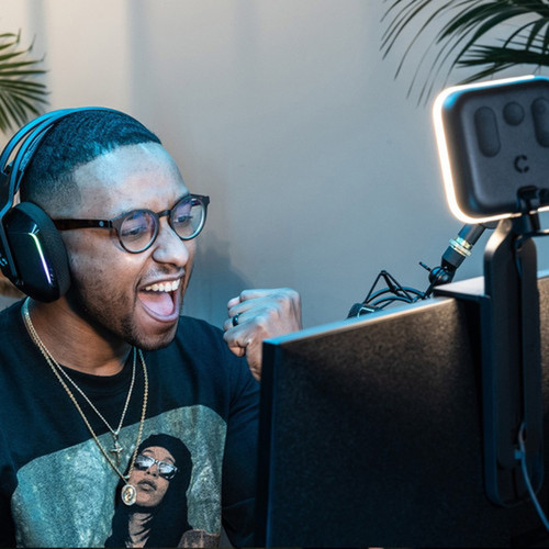 Logitech Litra Glow Premium Streaming Light with TrueSoft - Monitor Mount Tripod Mount 946-000001