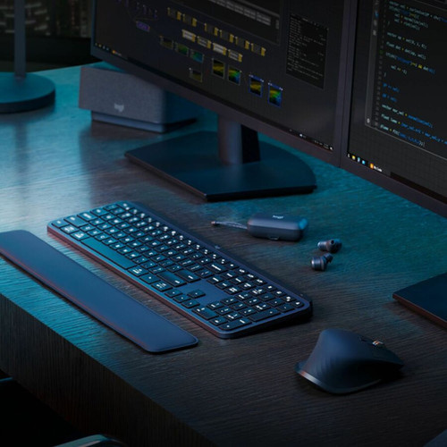 Logitech Keyboard - Wireless Connectivity - Bluetooth - USB Type C Interface - PC Mac - Black 920-011406