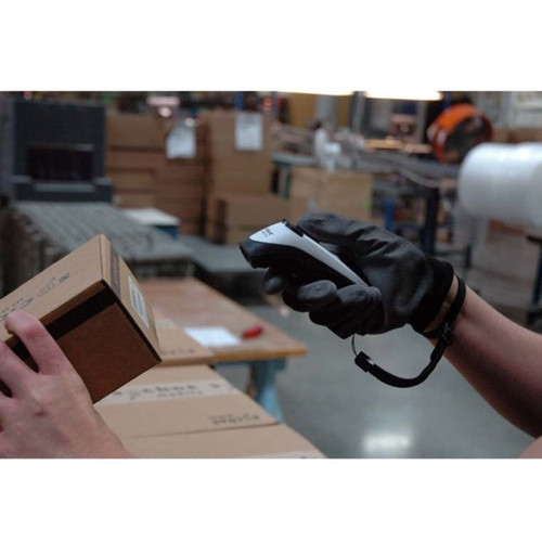 Socket Mobile D720 Barcode Scanner with rechargeable battery pre-installed - Cable Connectivity - 1949 495 mm Scan Distance - 2D CX4060-3123