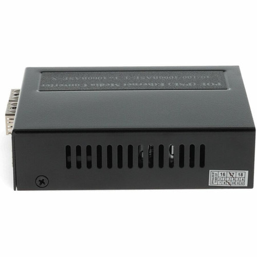 AddOn 101001000Base-TXRJ-45 to 2 Open SFP Port POE Media Converter - Network RJ-45 - 1x PoE RJ-45 Ports - Multi-mode - - - ADD-GMC-1RJ2SFP-POE